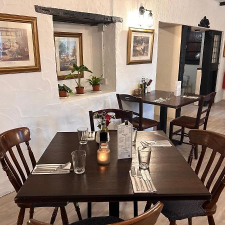 The Cottage Inn Llandeilo Dış mekan fotoğraf